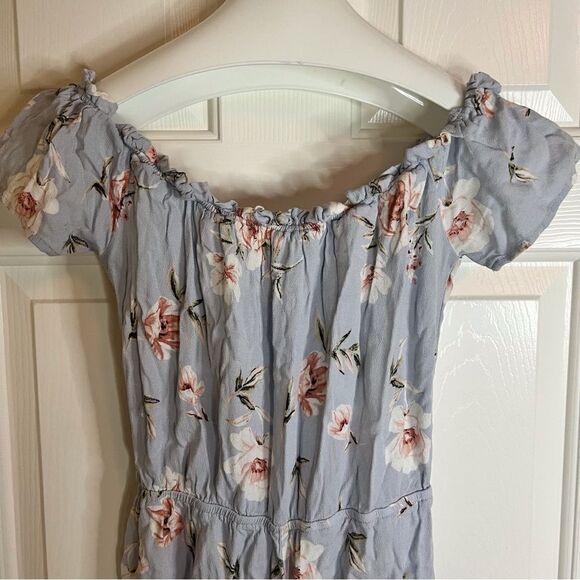 Kendall & Kylie Women’s Floral Blue Soft Romper‎ Size Small Off Shoulder - Picture 6 of 6